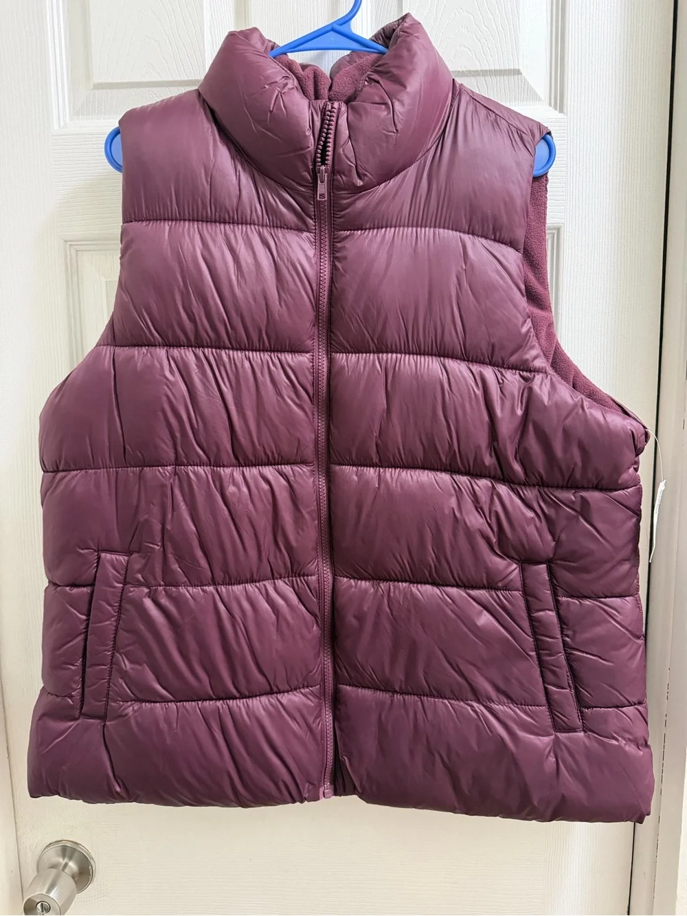 Women’s Puffer Vest - Plum Sleeveless Jacket